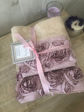 Carica l'immagine nel visualizzatore di Gallery, Set asciugamani L'Amour toujours Atelier 17