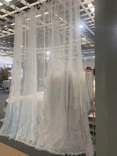 Carica l'immagine nel visualizzatore di Gallery, Tenda ricamo bianco starlette atelier 17