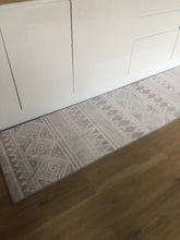 Carica l'immagine nel visualizzatore di Gallery, Passatoia cucina o ingresso stile nordico scandinavo