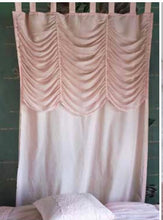 Carica l'immagine nel visualizzatore di Gallery, Tenda shabby con mantovana drappeggio rosa- Marieclaire-L'Atelier17