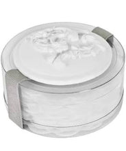 Carica l'immagine nel visualizzatore di Gallery, Scatola in plastica impreziosita da gesso con fregi vintage contenente con 40 fogli di sapone all'essenza di gelsomino. di Mathilde M. Fantastico come idea regalo