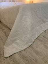 Carica l'immagine nel visualizzatore di Gallery, Trapuntino matrimoniale Cloe Atelier 17