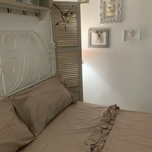 Carica l'immagine nel visualizzatore di Gallery, Lenzuola Completo letto matrimoniale shabby Brigitte colore Tortora-beige