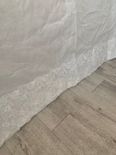 Carica l'immagine nel visualizzatore di Gallery, Trapuntino matrimoniale Cloe Atelier 17