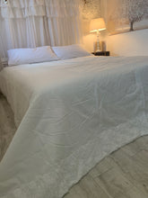 Carica l'immagine nel visualizzatore di Gallery, Trapuntino matrimoniale Cloe Atelier 17