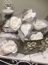 Carica l'immagine nel visualizzatore di Gallery, Spugna da doccia a forma di rosa Mathilde M