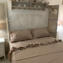 Carica l'immagine nel visualizzatore di Gallery, Lenzuola Completo letto matrimoniale shabby Brigitte colore Tortora-beige