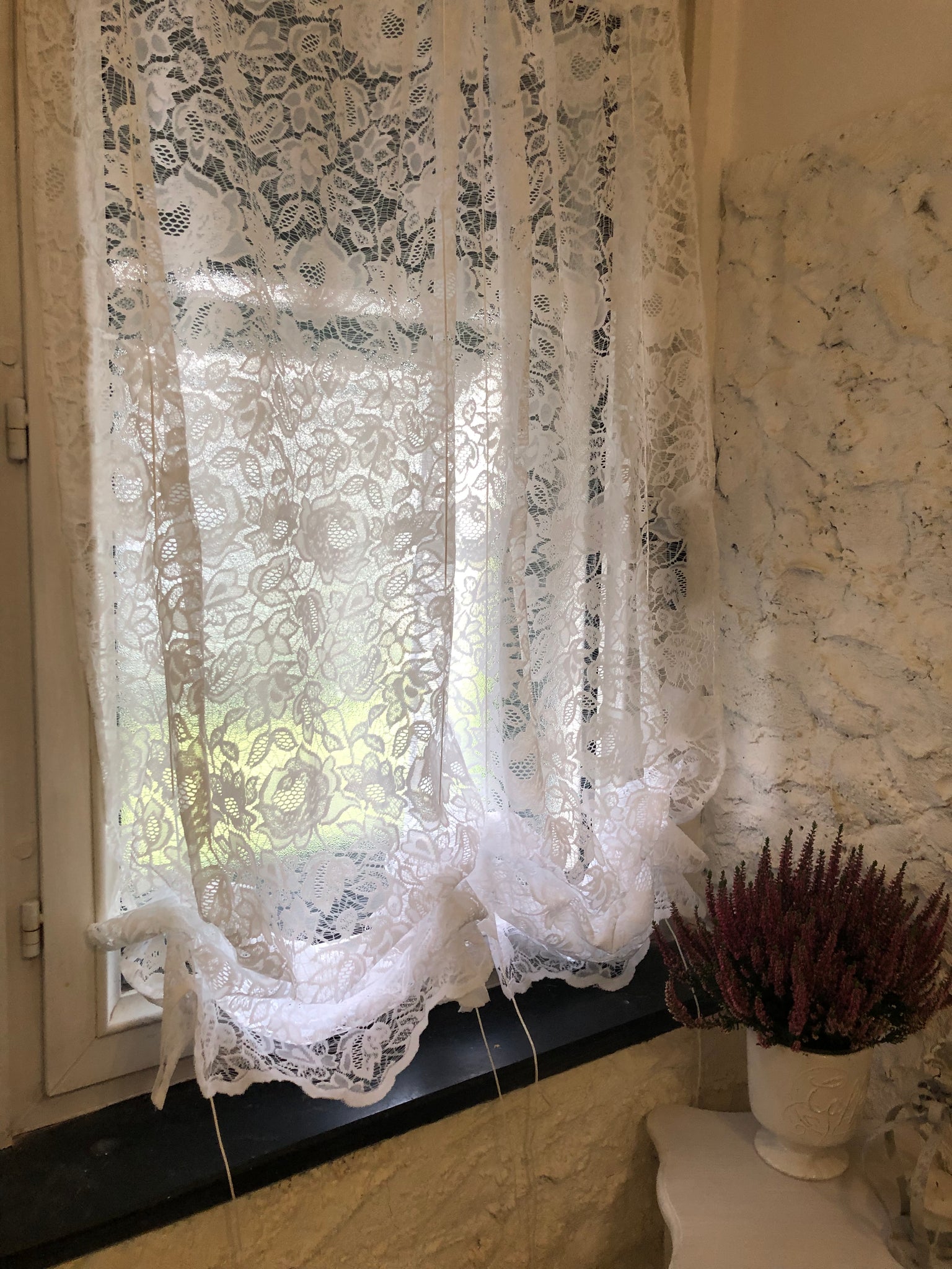Coppia tendine finestra in pizzo regolabili 60x160 – La soffitta incantata