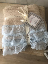 Carica l&#39;immagine nel visualizzatore di Gallery, Set asciugamani shabby Fru Fru Atelier 17
