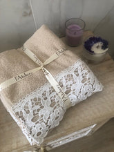 Carica l&#39;immagine nel visualizzatore di Gallery, L&#39;Atelier 17 Set 2 asciugamani in cotone &quot;Prato Fiorito&quot; Shabby Chic 6 colori
