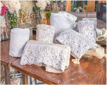 Carica l&#39;immagine nel visualizzatore di Gallery, L&#39;Atelier 17 Set 2 asciugamani in cotone &quot;Prato Fiorito&quot; Shabby Chic 6 colori
