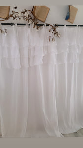 Tenda shabby chic con mantovana bianca “etoile” di Atelier 17 135x290