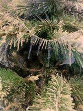 Carica l&#39;immagine nel visualizzatore di Gallery, Ghirlanda natalizia cascata di ghiaccio 2 mt
